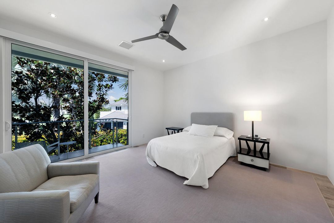 For Sale: $14,495,000 (6 beds, 7 baths, 7911 Square Feet)