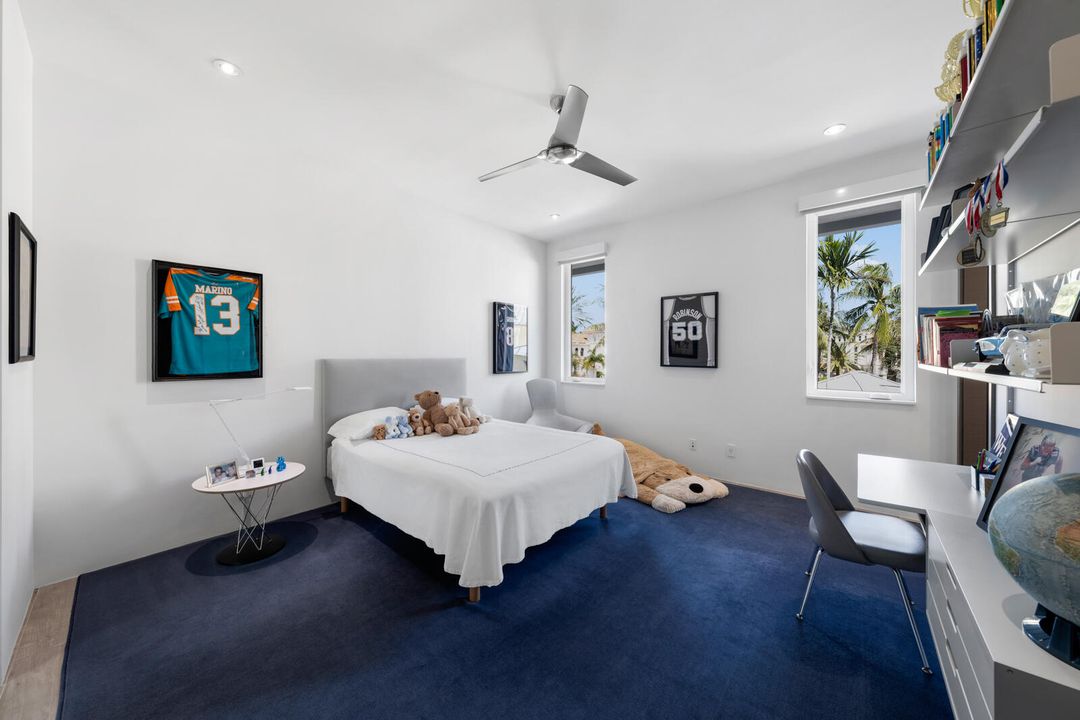 For Sale: $14,495,000 (6 beds, 7 baths, 7911 Square Feet)