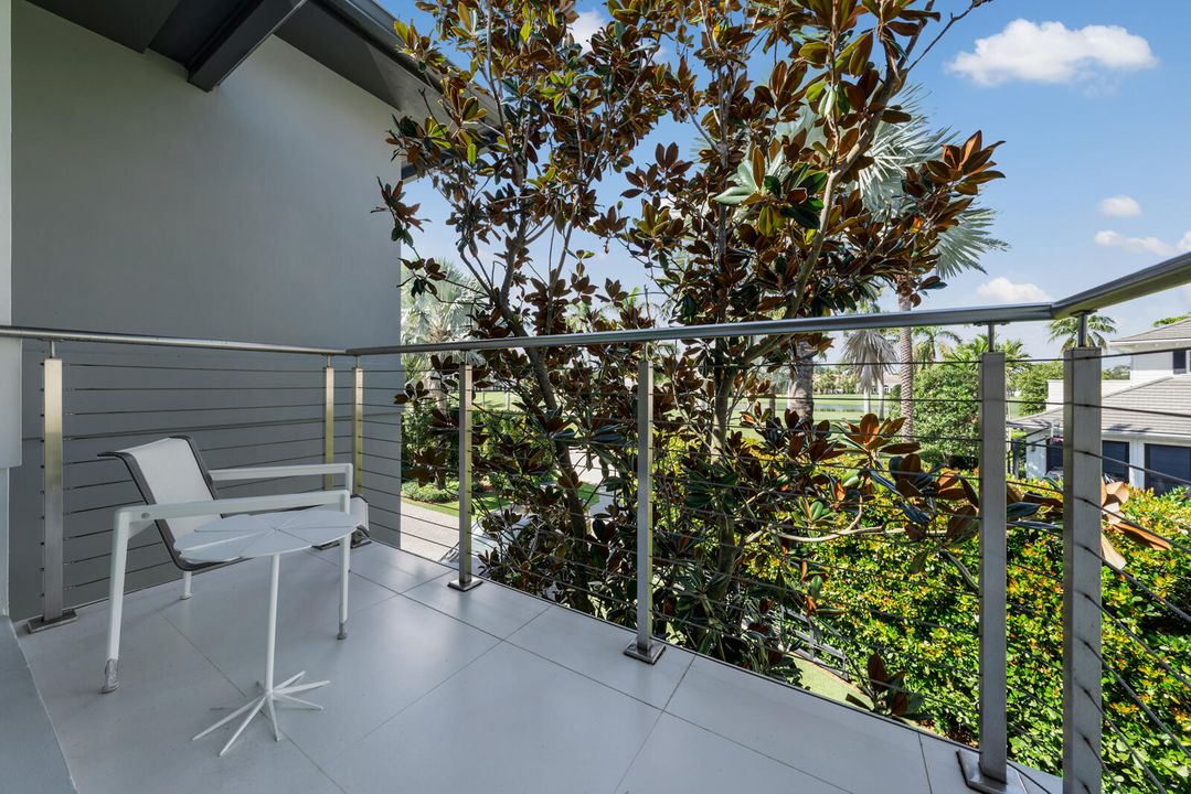 For Sale: $14,495,000 (6 beds, 7 baths, 7911 Square Feet)