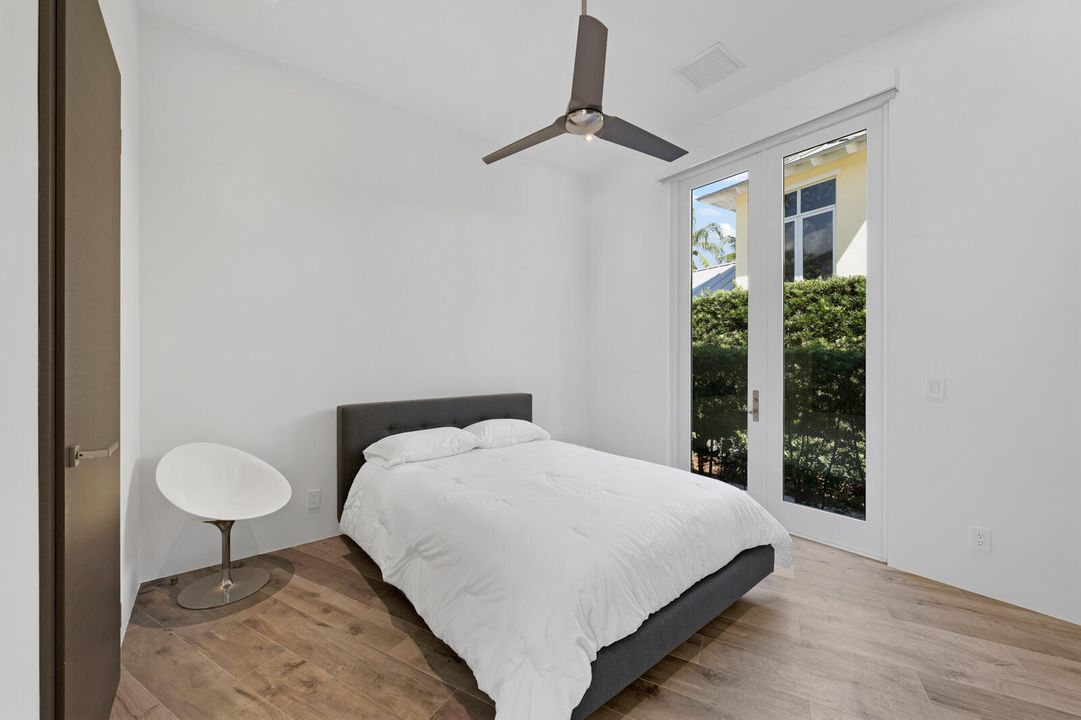 For Sale: $14,495,000 (6 beds, 7 baths, 7911 Square Feet)