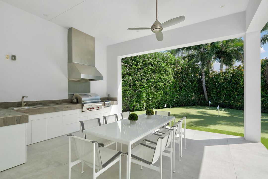 For Sale: $14,495,000 (6 beds, 7 baths, 7911 Square Feet)