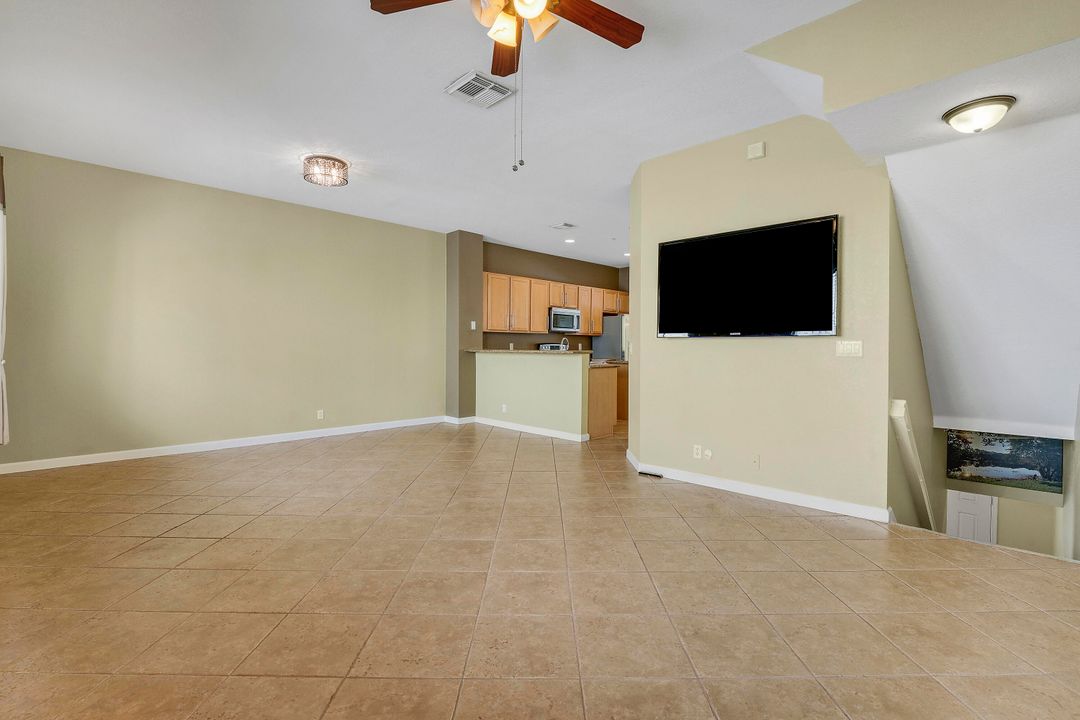 出租: $2,950 (3 贝兹, 2 浴室, 1739 平方英尺)