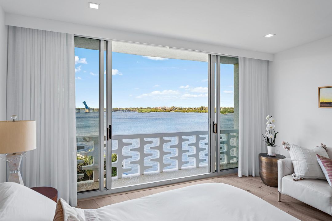 For Sale: $1,250,000 (2 beds, 2 baths, 1212 Square Feet)