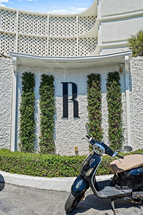 For Sale: $1,250,000 (2 beds, 2 baths, 1212 Square Feet)