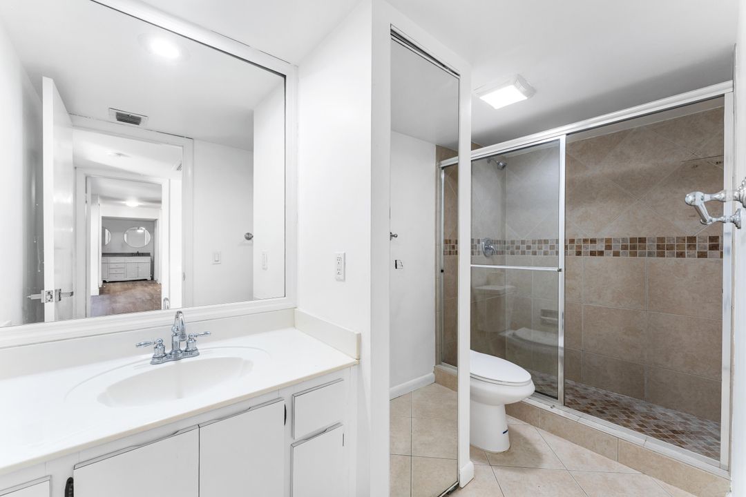 For Rent: $2,800 (3 beds, 2 baths, 1572 Square Feet)