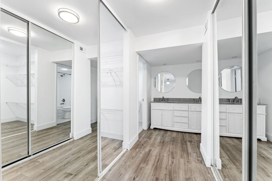 For Rent: $2,800 (3 beds, 2 baths, 1572 Square Feet)