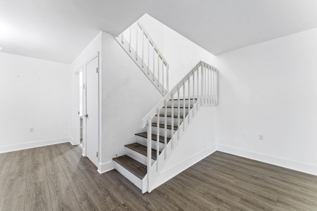 For Rent: $2,800 (3 beds, 2 baths, 1572 Square Feet)