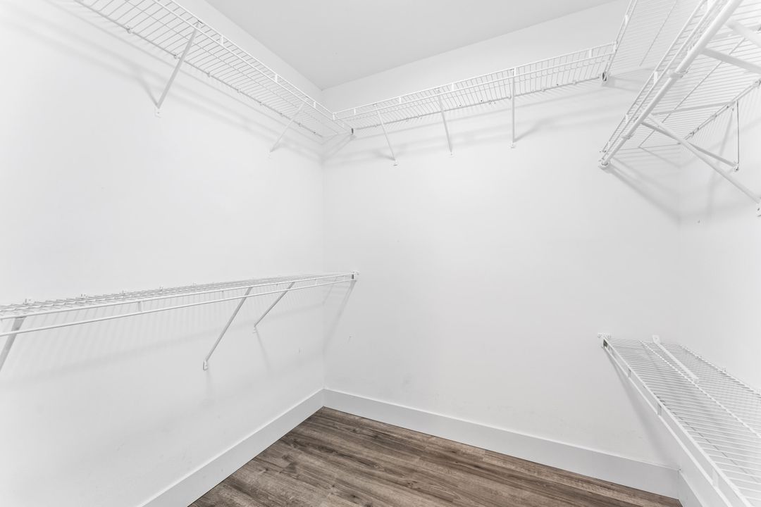 For Rent: $2,800 (3 beds, 2 baths, 1572 Square Feet)