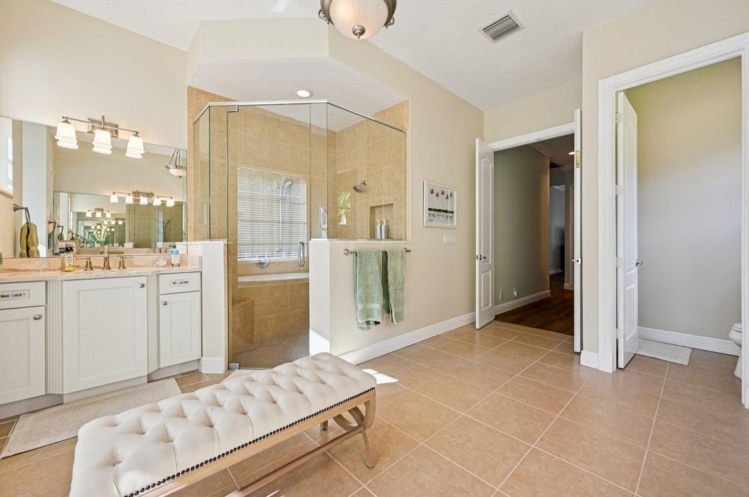 На продажу: $1,650,000 (4 спален, 4 ванн, 3179 Квадратных фут)