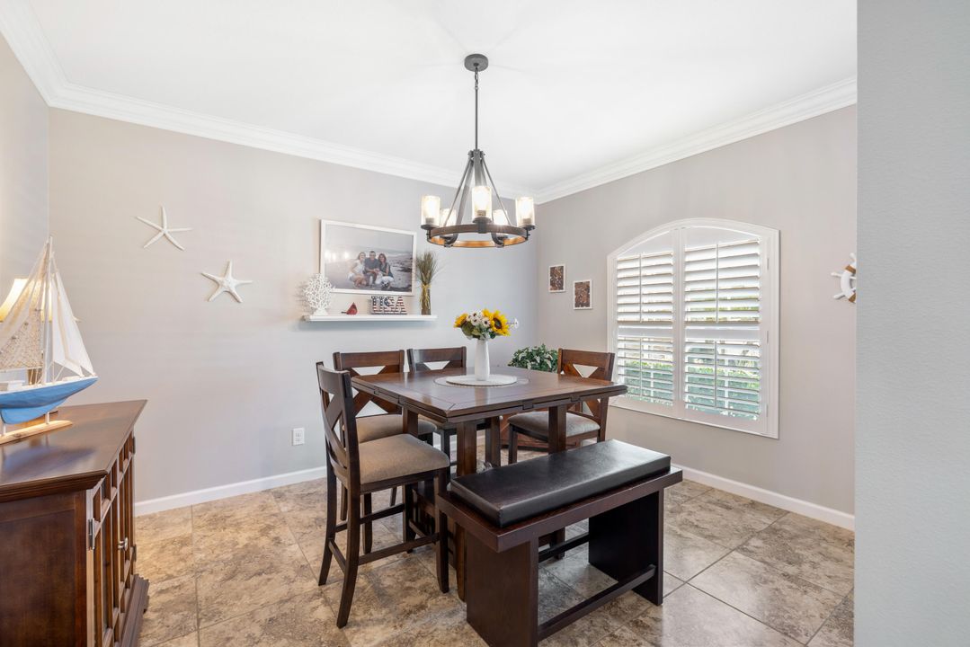 Под контрактом: $455,000 (3 спален, 2 ванн, 1555 Квадратных фут)