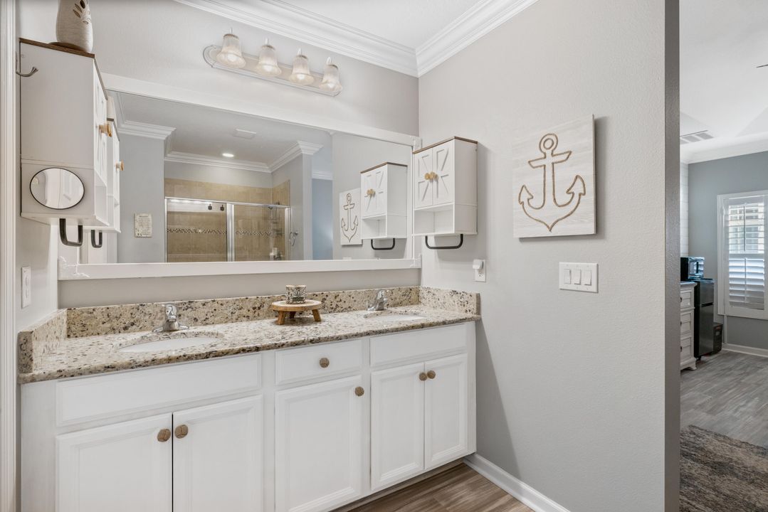 Под контрактом: $455,000 (3 спален, 2 ванн, 1555 Квадратных фут)