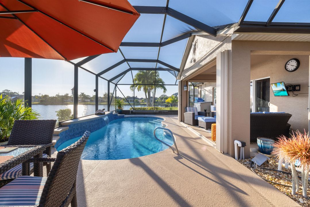 Под контрактом: $455,000 (3 спален, 2 ванн, 1555 Квадратных фут)