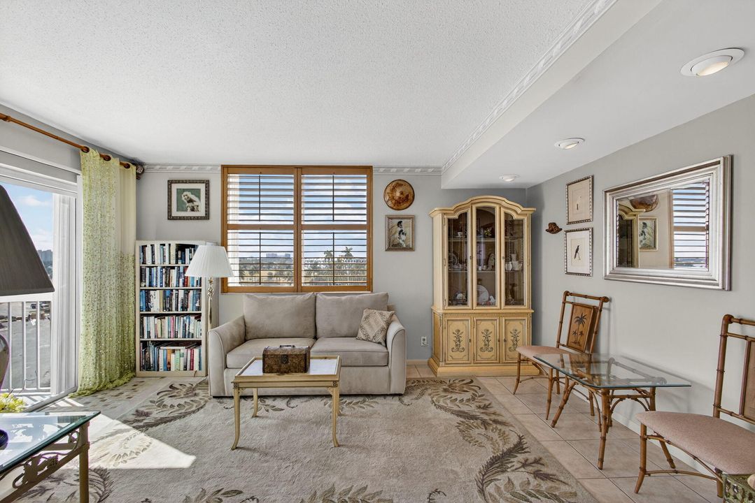 For Sale: $695,000 (3 beds, 2 baths, 1480 Square Feet)