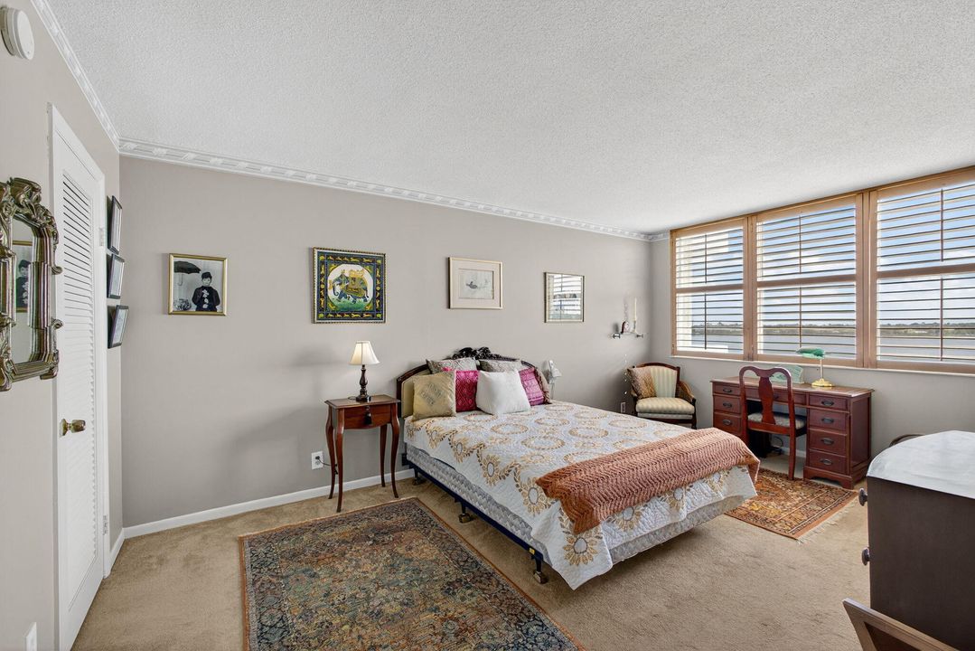 For Sale: $695,000 (3 beds, 2 baths, 1480 Square Feet)