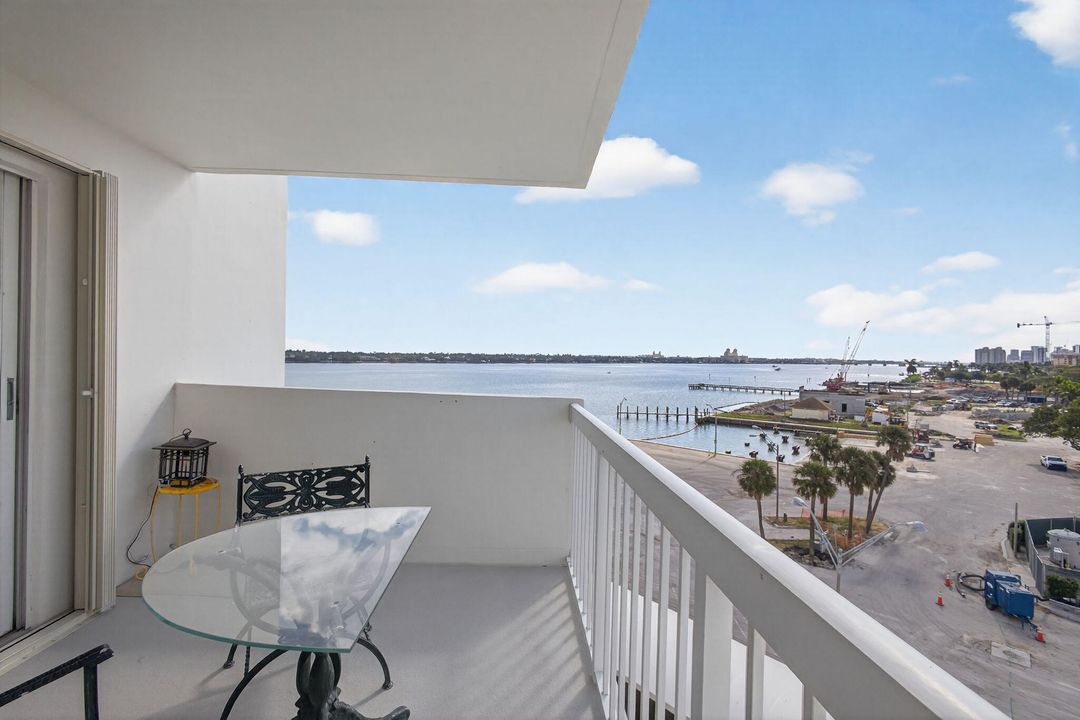 For Sale: $695,000 (3 beds, 2 baths, 1480 Square Feet)