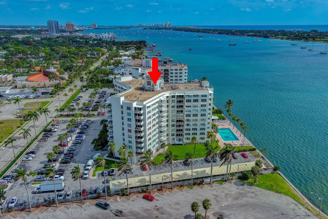 For Sale: $695,000 (3 beds, 2 baths, 1480 Square Feet)