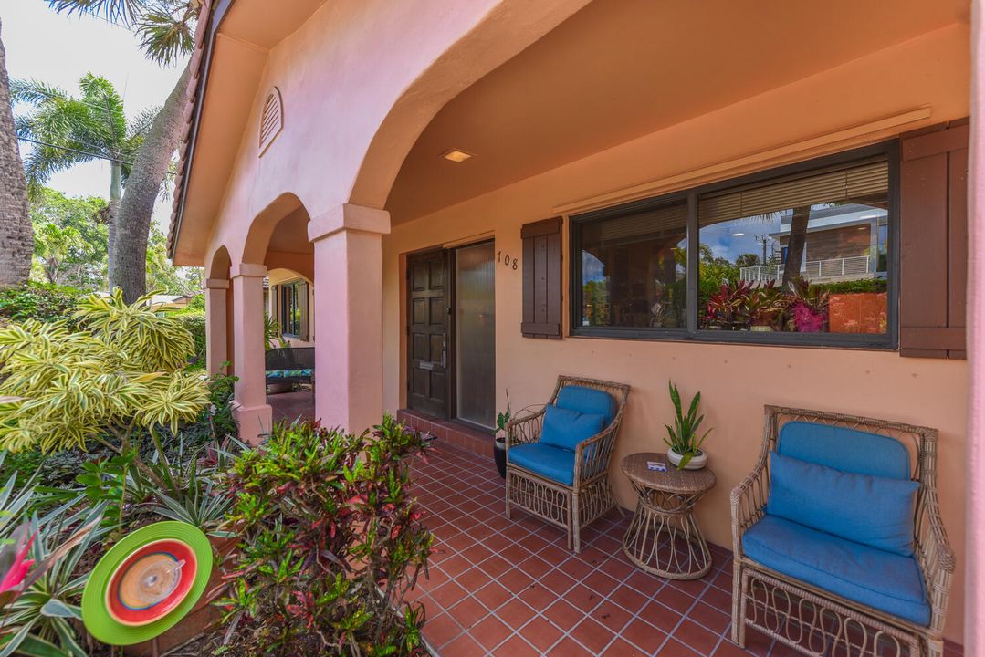 For Sale: $1,030,000 (3 beds, 2 baths, 1863 Square Feet)