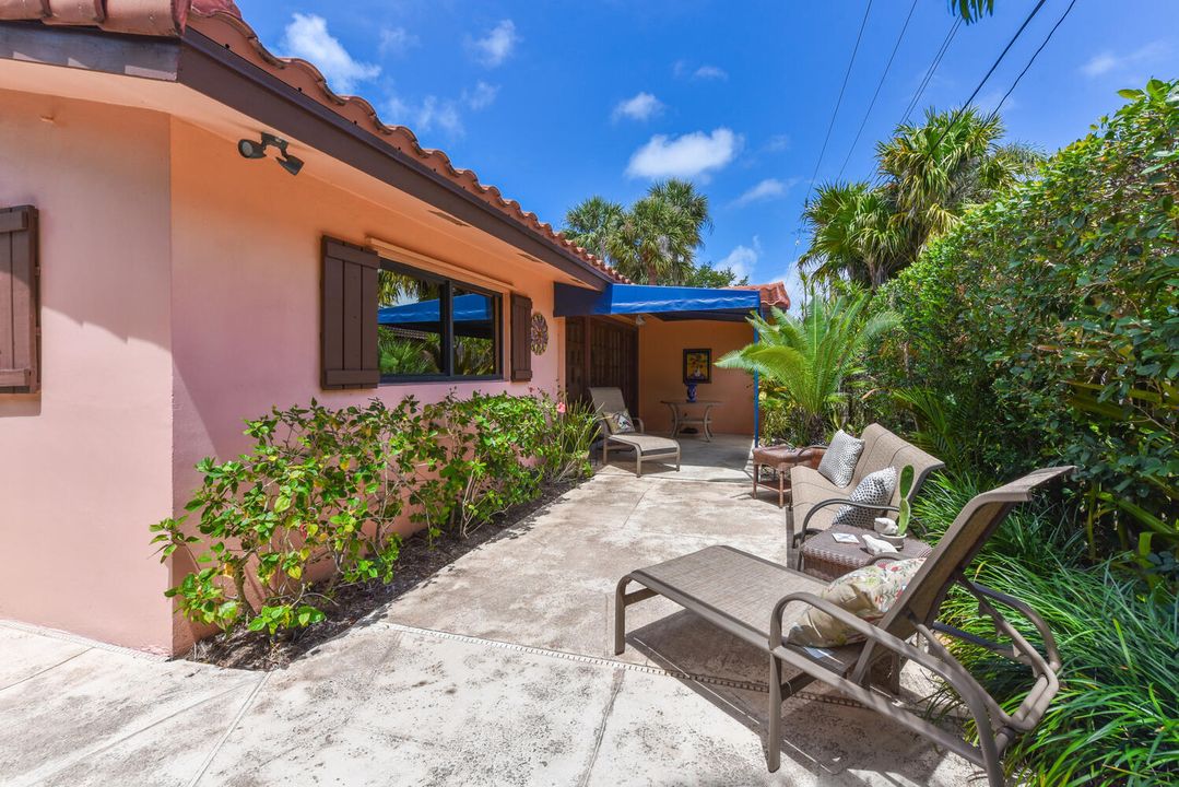 For Sale: $1,030,000 (3 beds, 2 baths, 1863 Square Feet)