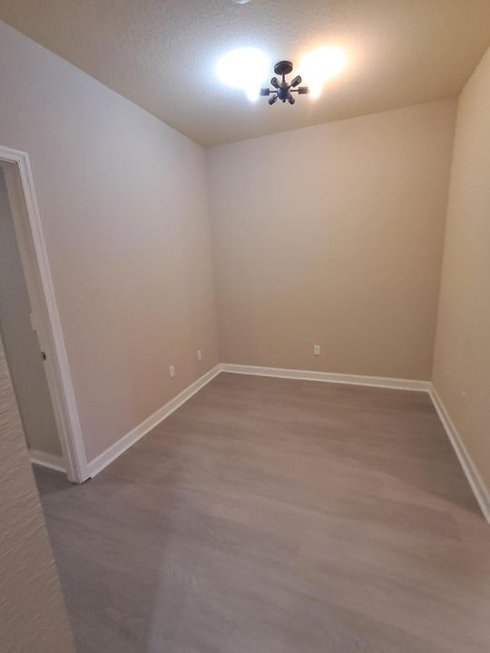 For Rent: $2,900 (3 beds, 2 baths, 1983 Square Feet)