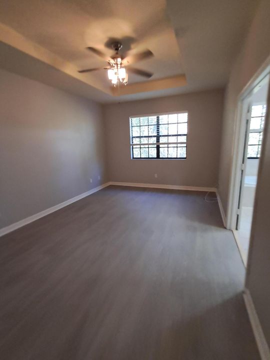 For Rent: $2,900 (3 beds, 2 baths, 1983 Square Feet)