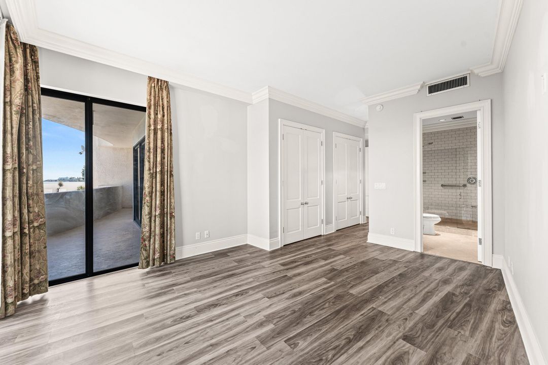 На продажу: $1,150,000 (2 спален, 2 ванн, 1247 Квадратных фут)