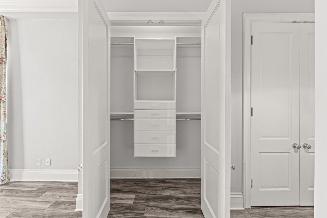 На продажу: $1,150,000 (2 спален, 2 ванн, 1247 Квадратных фут)