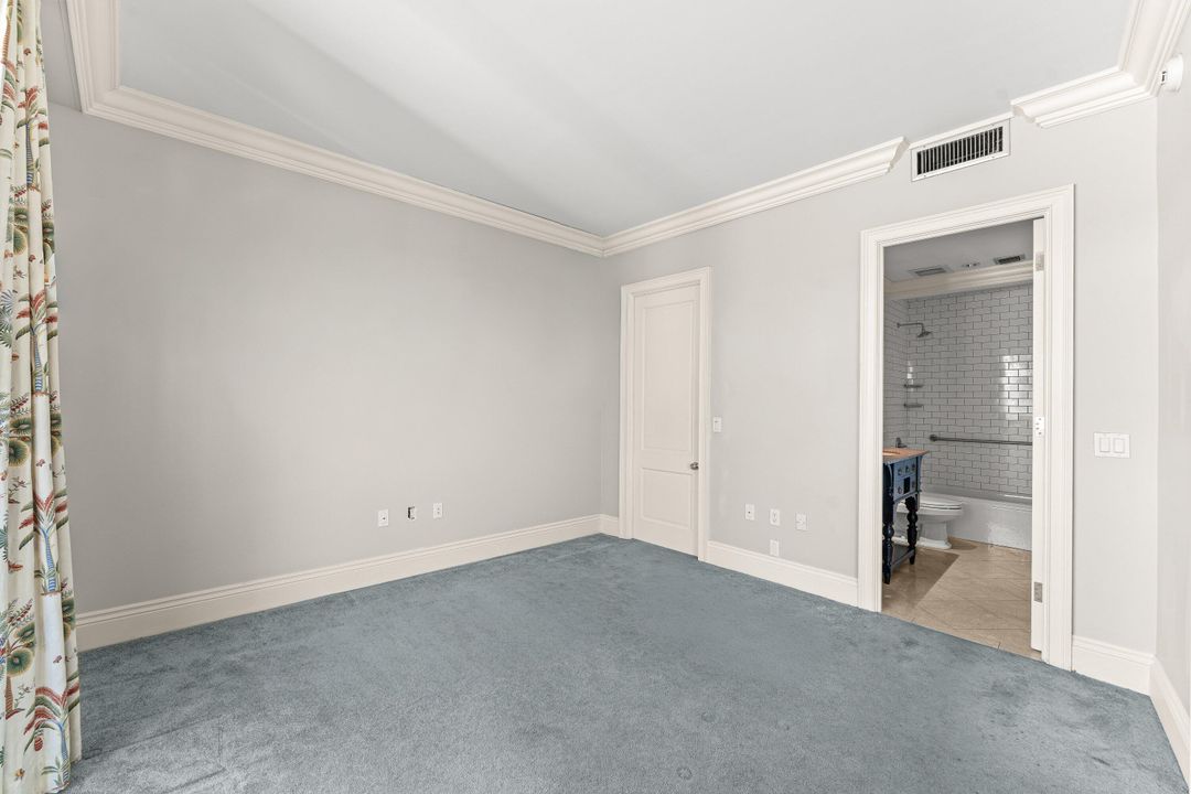 На продажу: $1,150,000 (2 спален, 2 ванн, 1247 Квадратных фут)