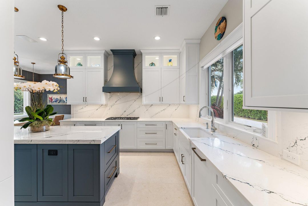 En Venta: $4,500,000 (4 camas, 4 baños, 4582 Pies cuadrados)