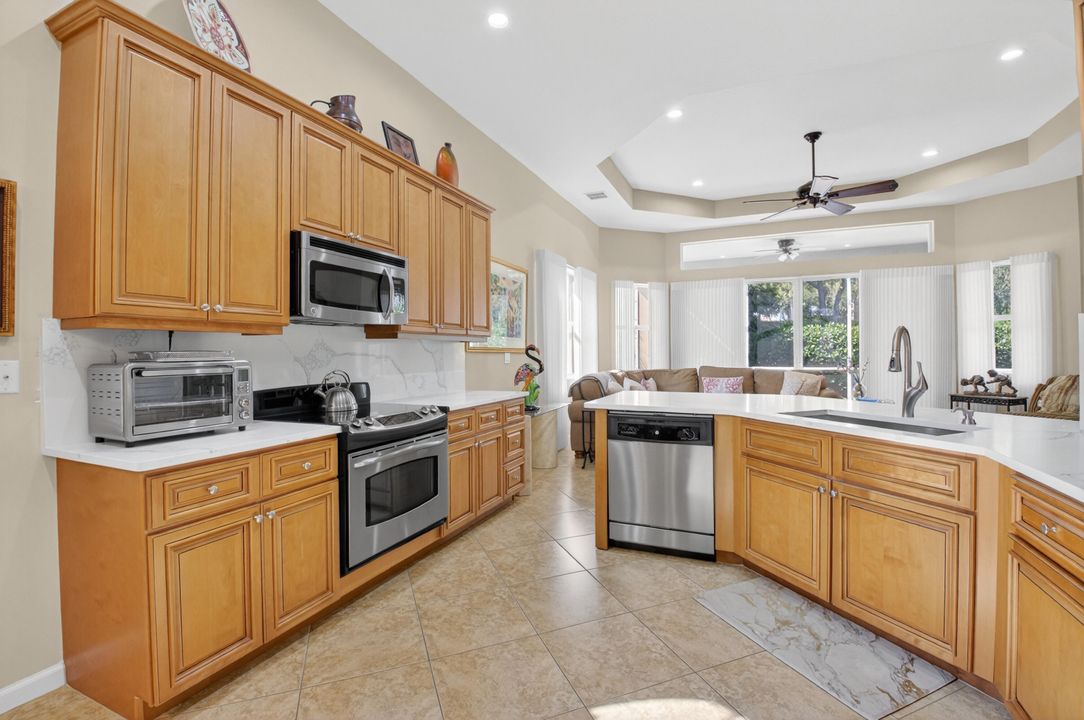 For Sale: $524,500 (3 beds, 2 baths, 2078 Square Feet)