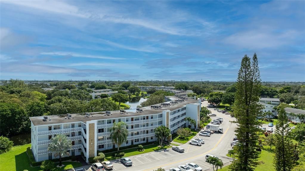 待售: $99,900 (1 贝兹, 1 浴室, 738 平方英尺)