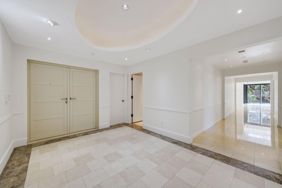 На продажу: $7,500,000 (3 спален, 3 ванн, 3020 Квадратных фут)