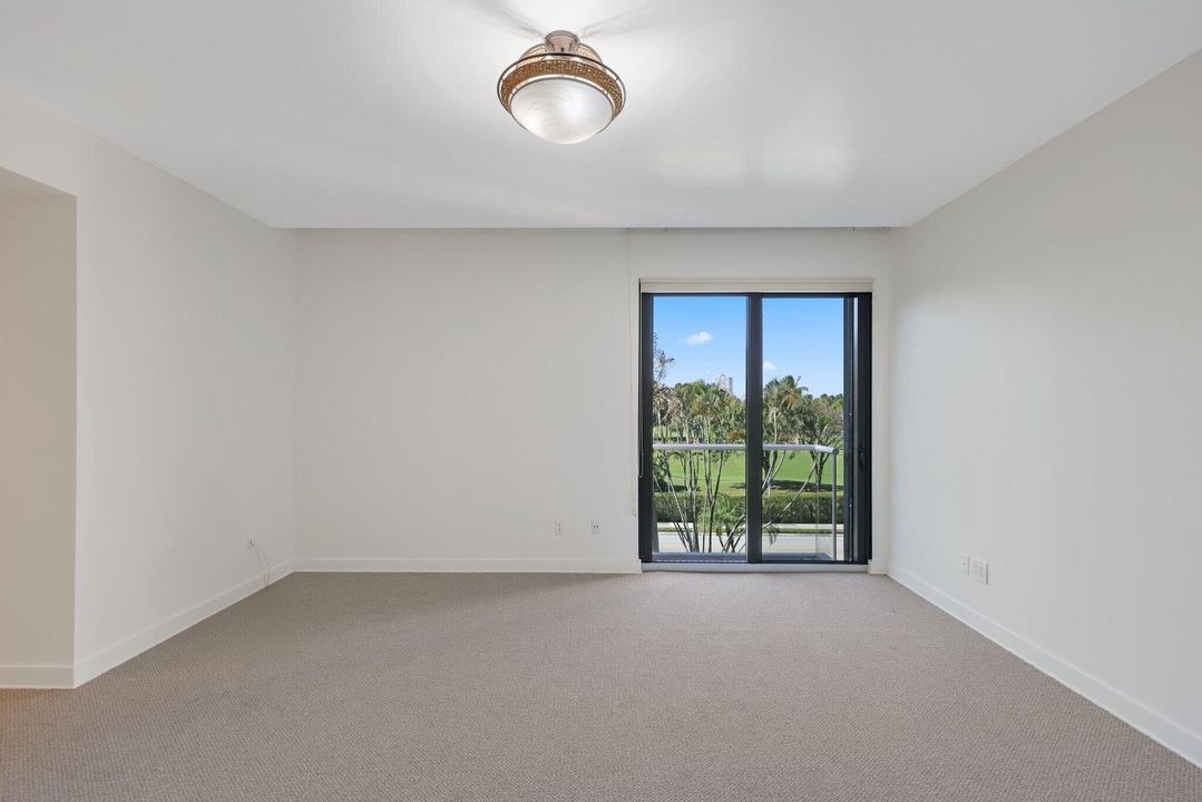 На продажу: $7,500,000 (3 спален, 3 ванн, 3020 Квадратных фут)