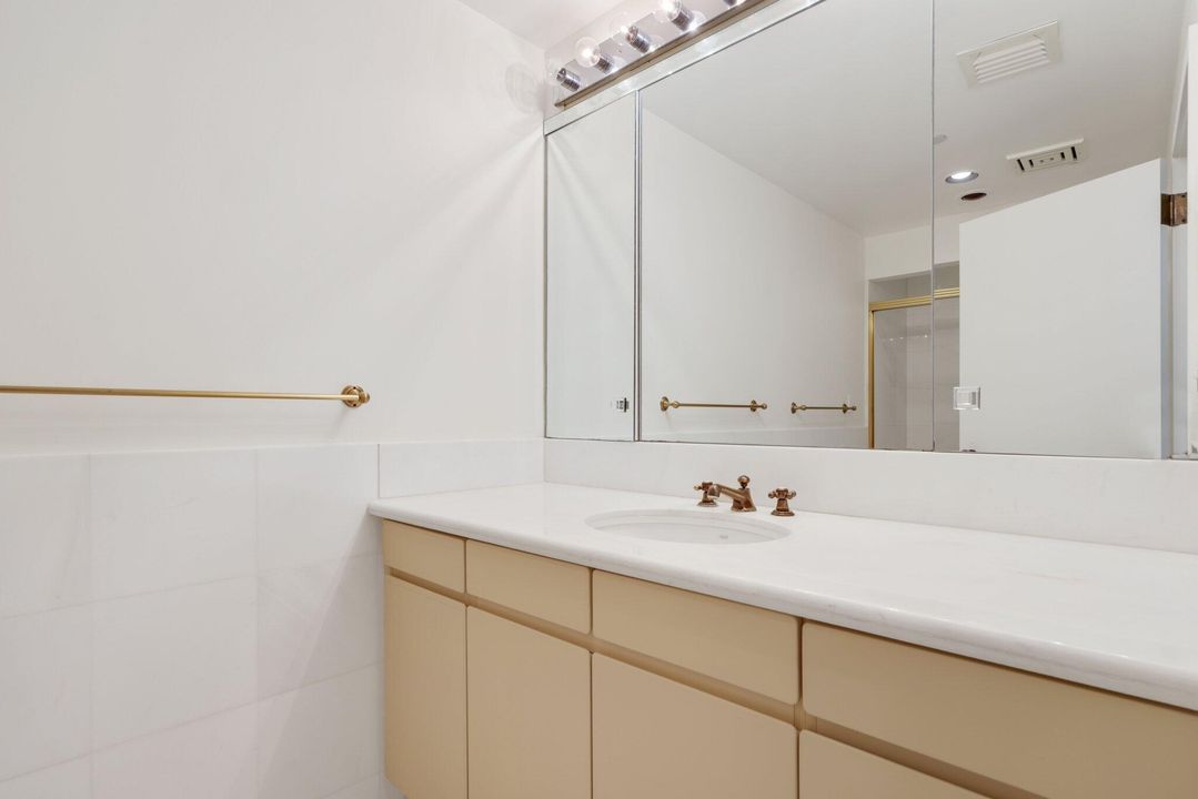 На продажу: $7,500,000 (3 спален, 3 ванн, 3020 Квадратных фут)