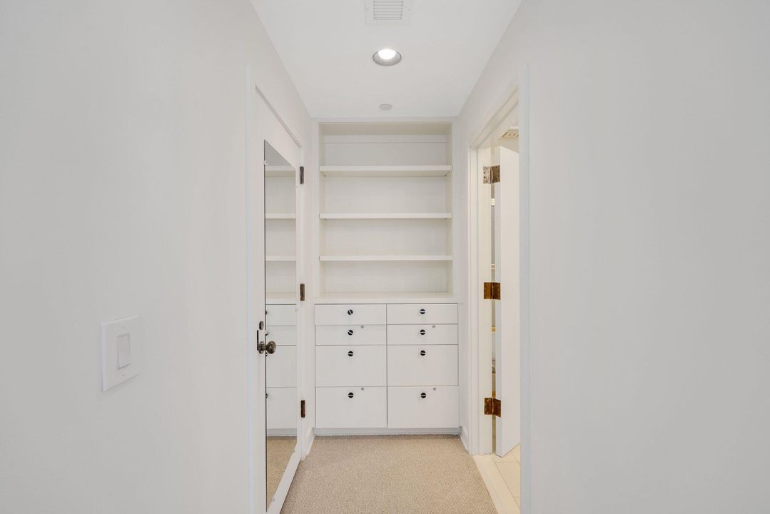 На продажу: $7,500,000 (3 спален, 3 ванн, 3020 Квадратных фут)