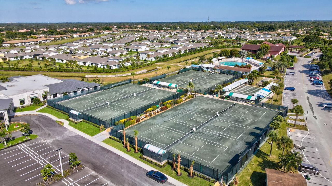 For Sale: $995,000 (4 beds, 3 baths, 2509 Square Feet)