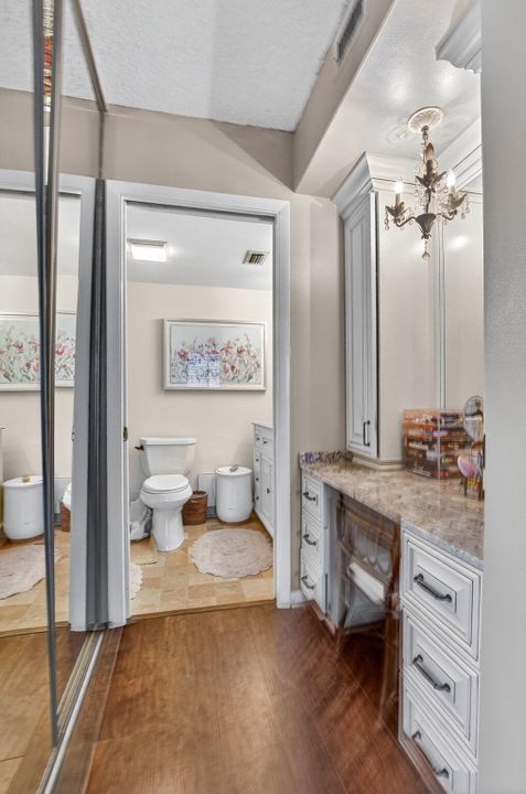 For Sale: $369,000 (2 beds, 2 baths, 1302 Square Feet)