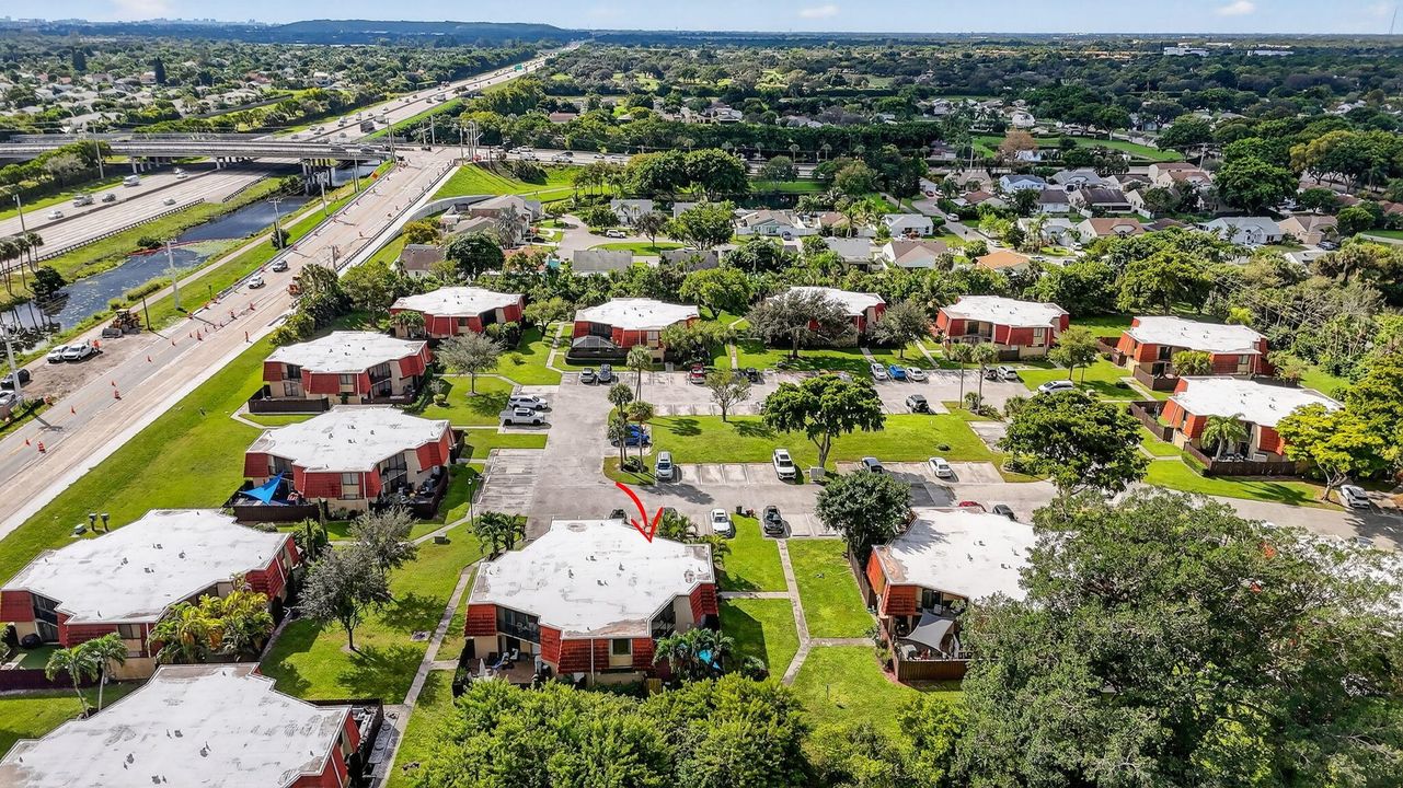 For Sale: $369,000 (2 beds, 2 baths, 1302 Square Feet)