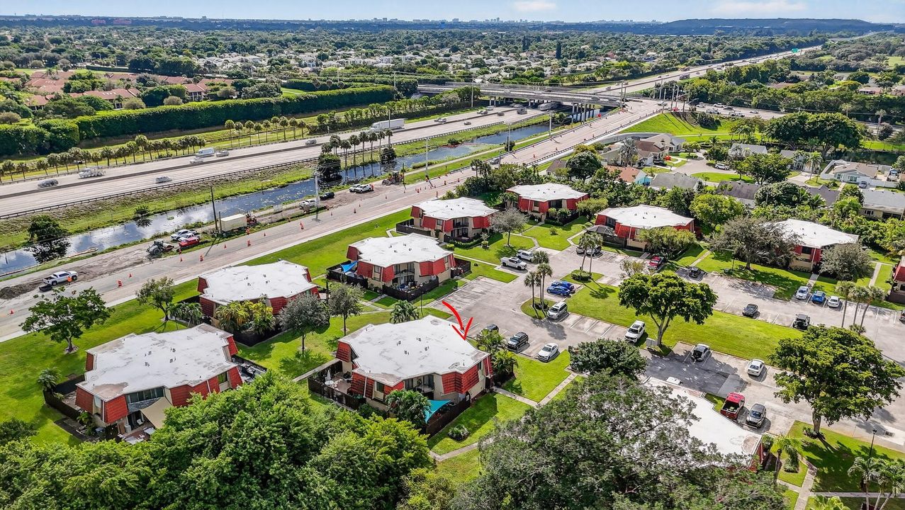 For Sale: $369,000 (2 beds, 2 baths, 1302 Square Feet)