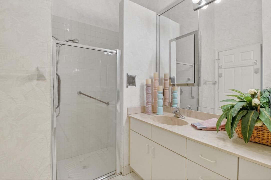 For Sale: $299,000 (2 beds, 2 baths, 1657 Square Feet)