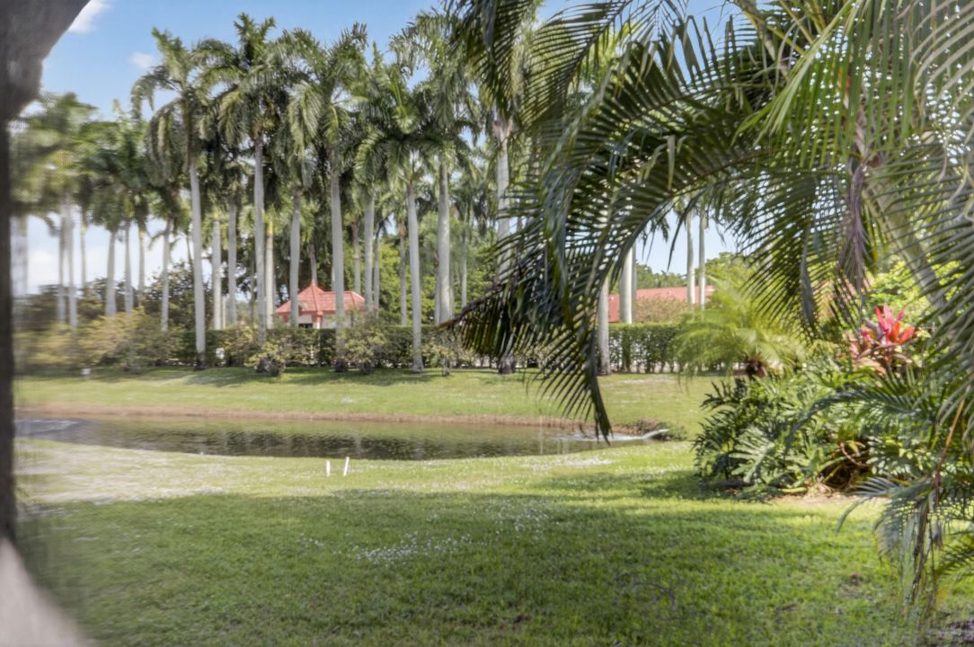 For Sale: $299,000 (2 beds, 2 baths, 1657 Square Feet)