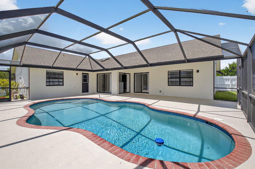 В аренду: $5,000 (4 спален, 2 ванн, 1973 Квадратных фут)