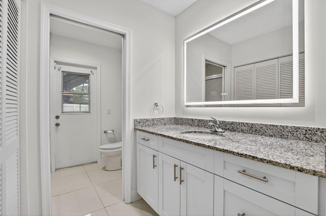 В аренду: $5,000 (4 спален, 2 ванн, 1973 Квадратных фут)