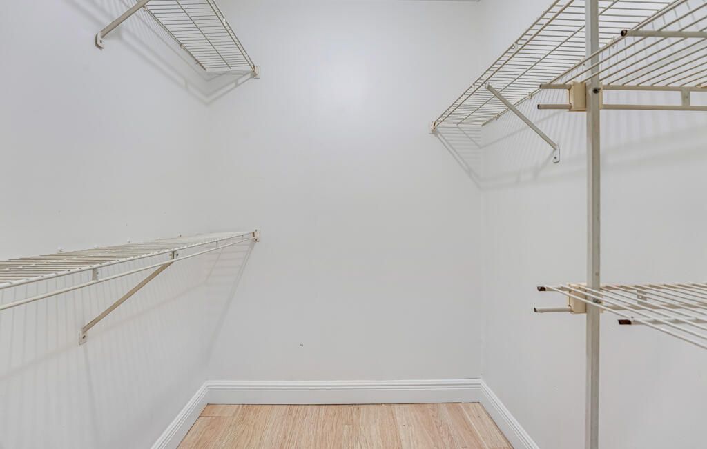 На продажу: $319,999 (2 спален, 2 ванн, 1405 Квадратных фут)