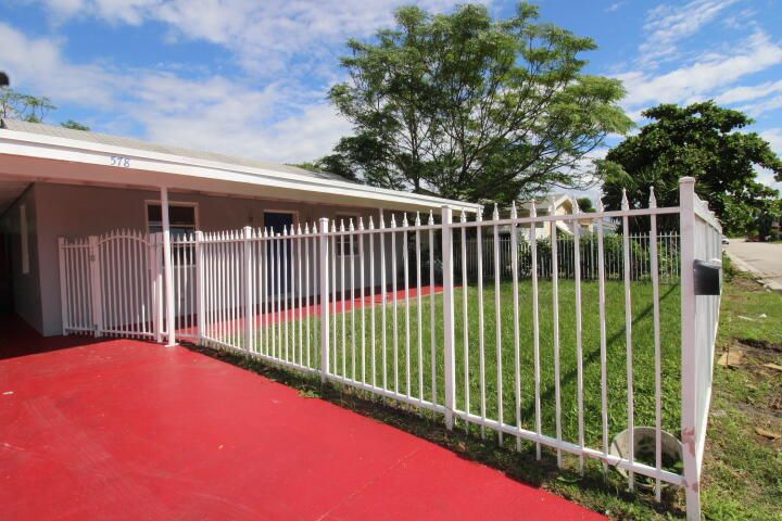 На продажу: $299,000 (3 спален, 2 ванн, 1380 Квадратных фут)