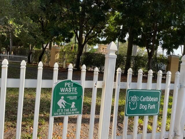 For Rent: $2,700 (2 beds, 1 baths, 901 Square Feet)