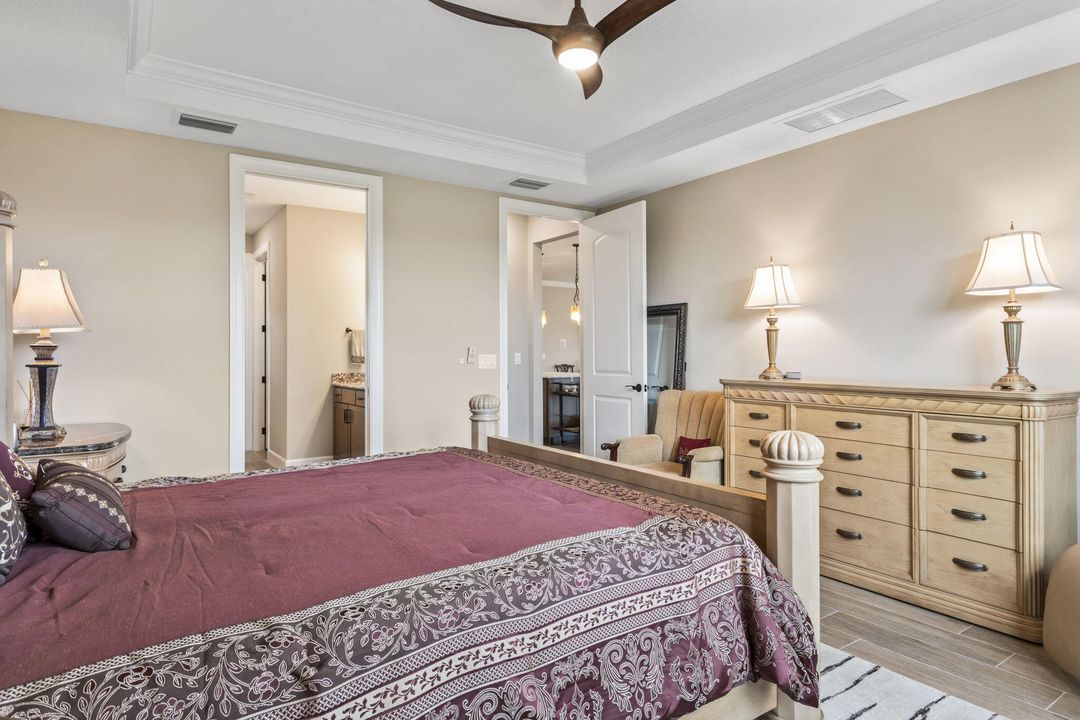 На продажу: $469,900 (2 спален, 2 ванн, 2065 Квадратных фут)