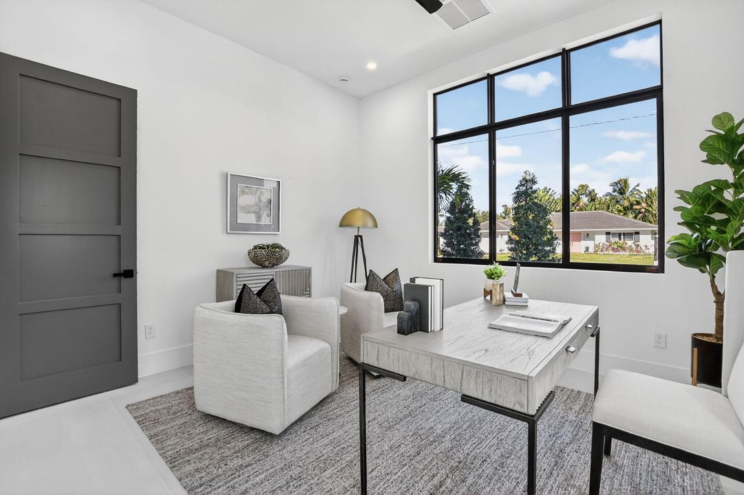 合同活跃: $3,450,000 (6 贝兹, 5 浴室, 4854 平方英尺)