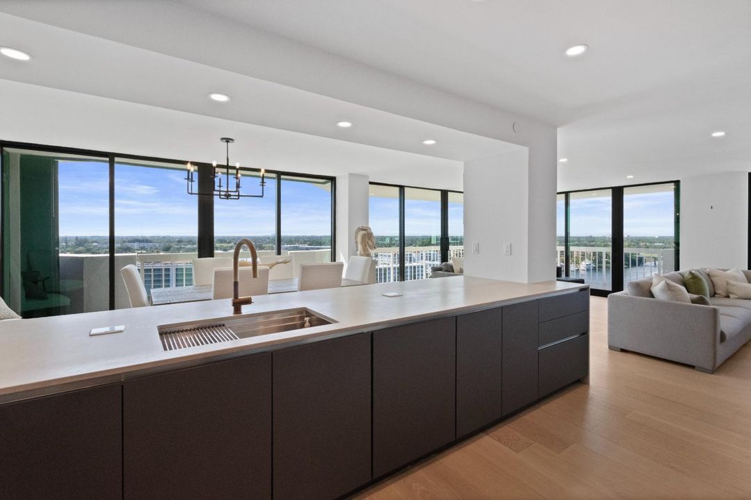 For Rent: $11,000 (3 beds, 2 baths, 2478 Square Feet)