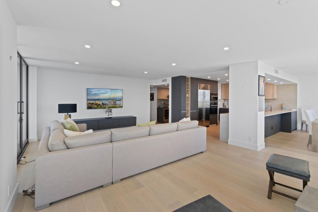 For Rent: $11,000 (3 beds, 2 baths, 2478 Square Feet)