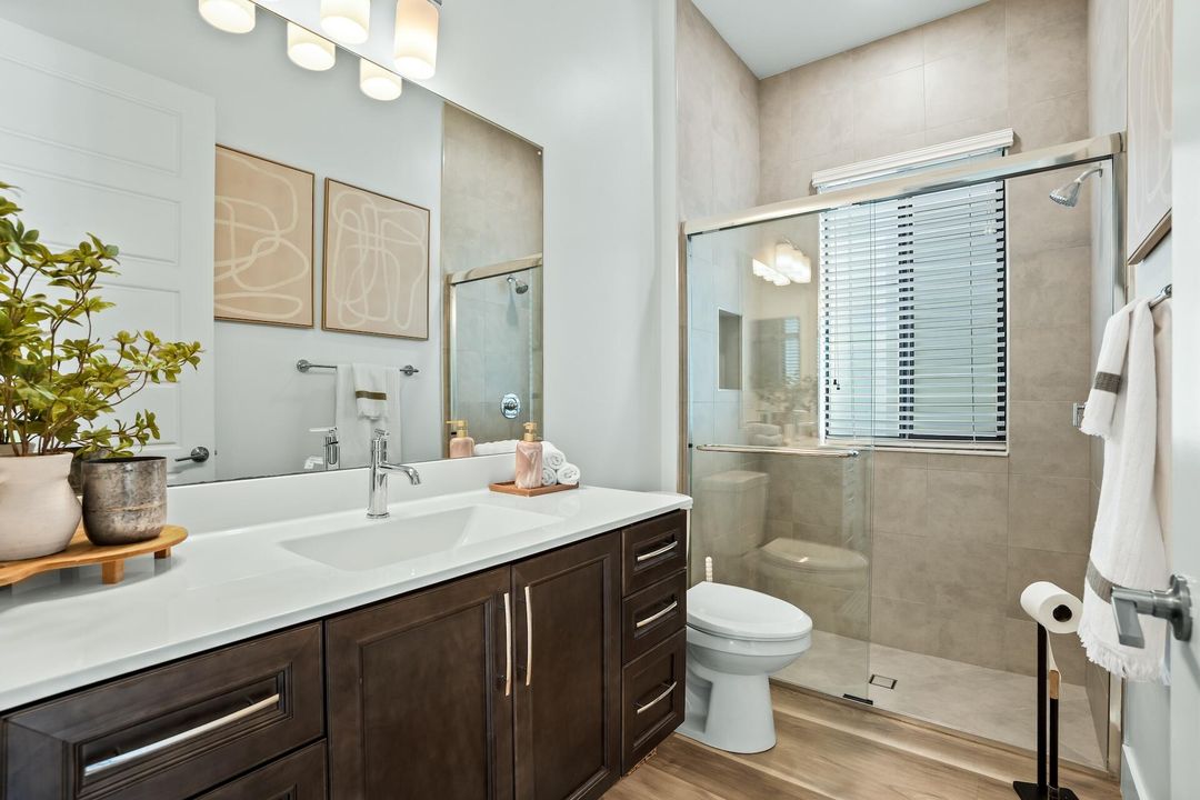 На продажу: $1,725,000 (5 спален, 5 ванн, 4032 Квадратных фут)